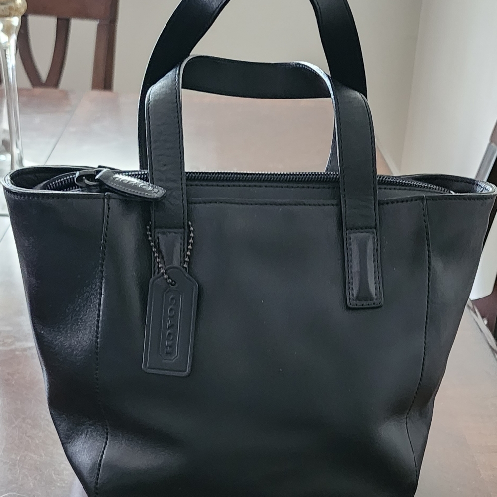 HTF Vintage Coach 9106 (Manhattan Collection)